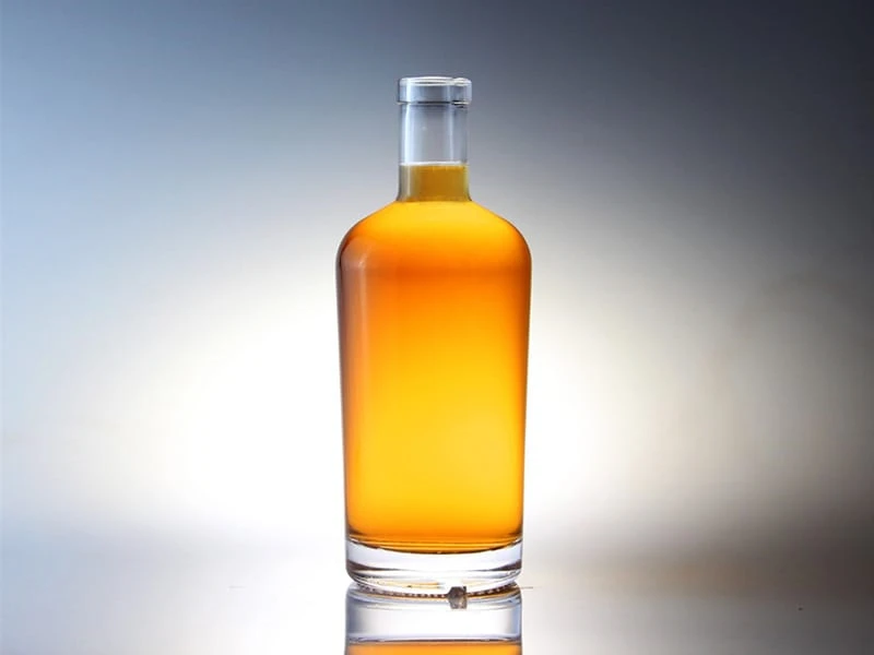 700ml Classic Shape Rum Bottle