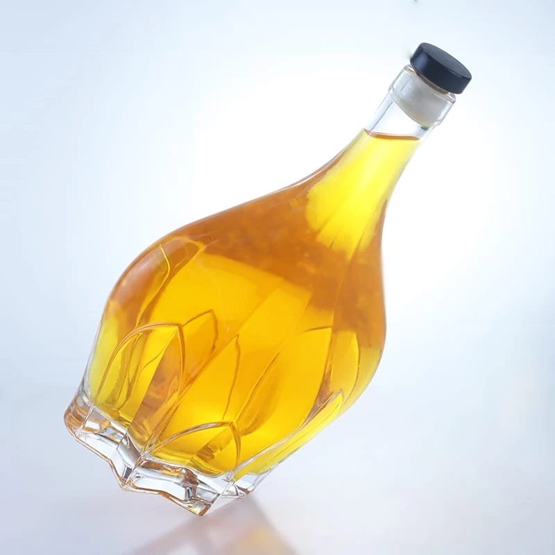 017 - Unique Flower Shaped Flint Glass Bottle 1000ml