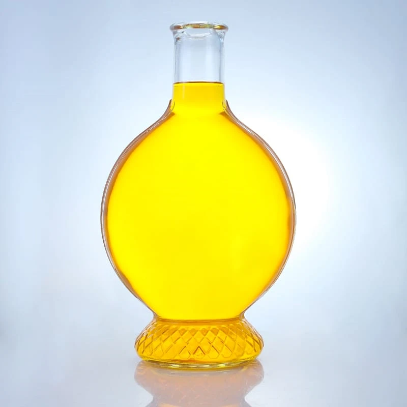 040 - Unique Glass Bottle 750ml With Cork