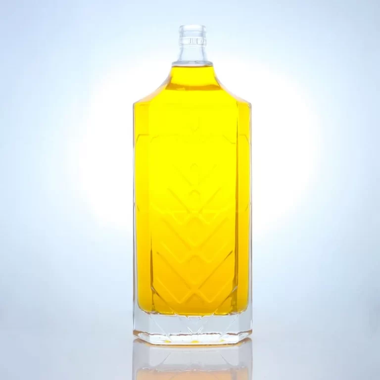 049 - Thick Bottom Square glass bottle 750ml With Guala Cap