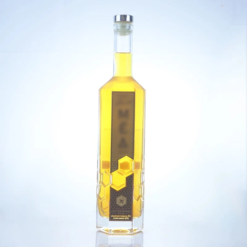 131-The factory produces hexagonal engraved vodka glass bottles