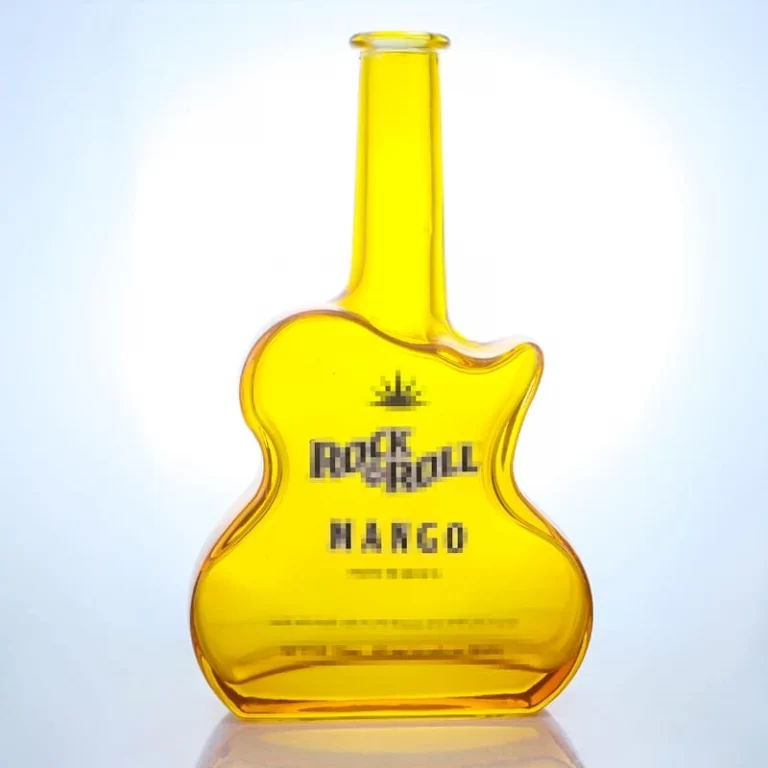 149-Factory custom vodka glass bottle in the shape of a guitar