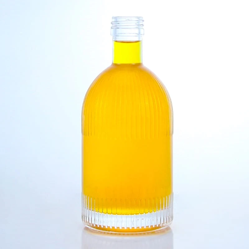 484 - Round Shaped 500ml Glass Bottle With Screw Finish