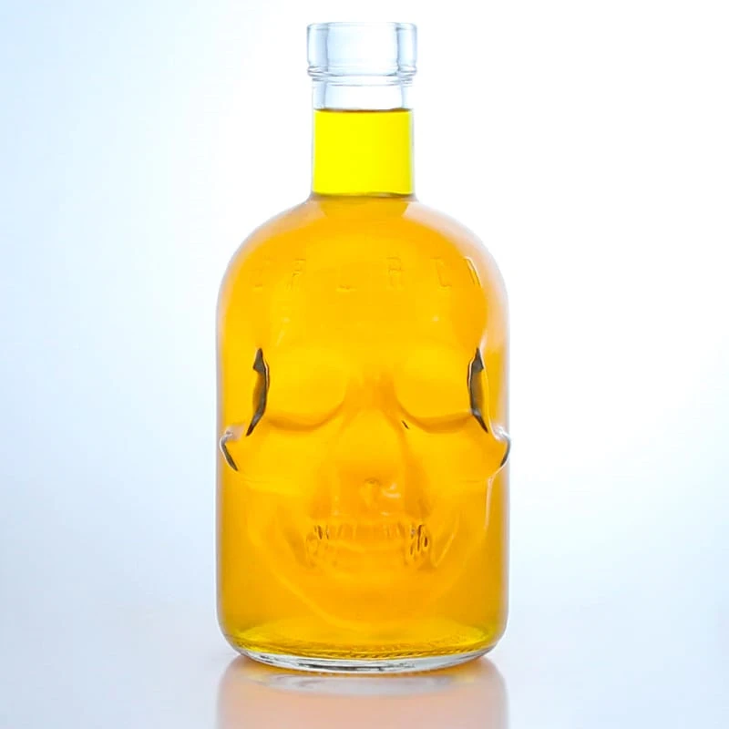 225 - Customized High Flint 700ml Skull Glass Bottle