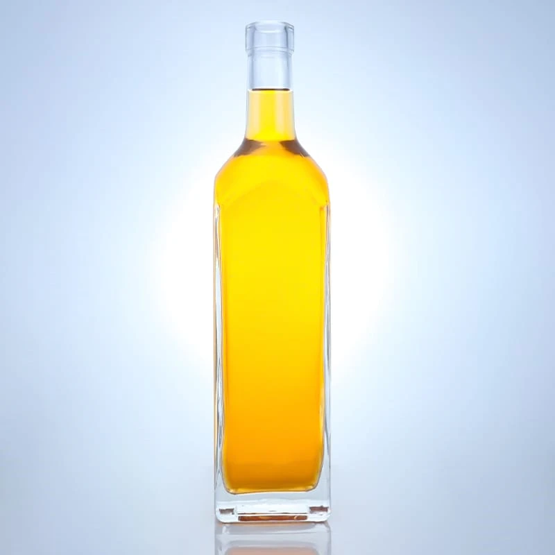 343- 500ml square shaped whisky glass bottle with cork