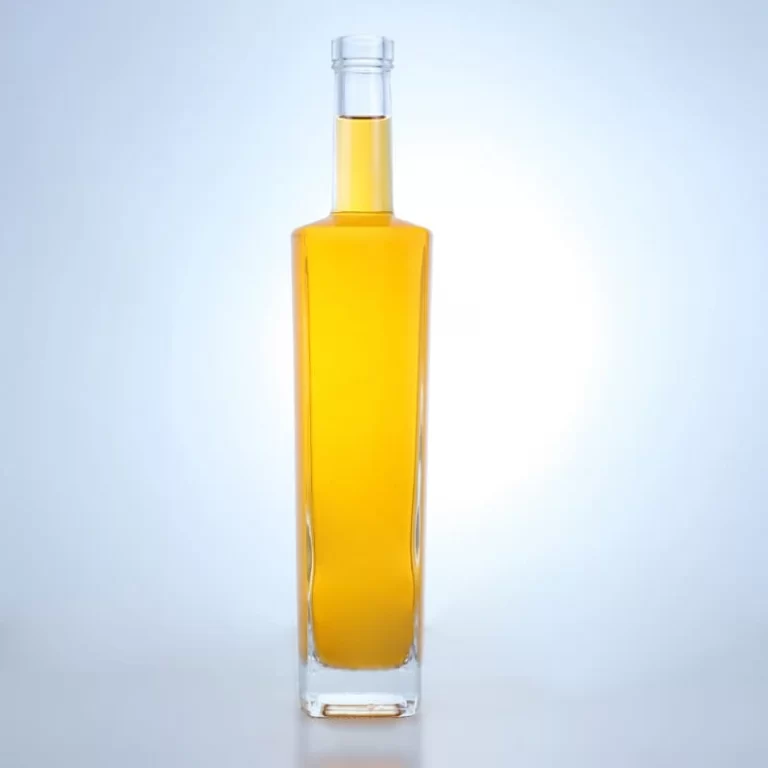 352- 500ml factory made square shape whiskey glass bottle