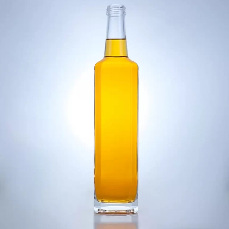 399-750ml Factory wholesale square vodka glass bottle